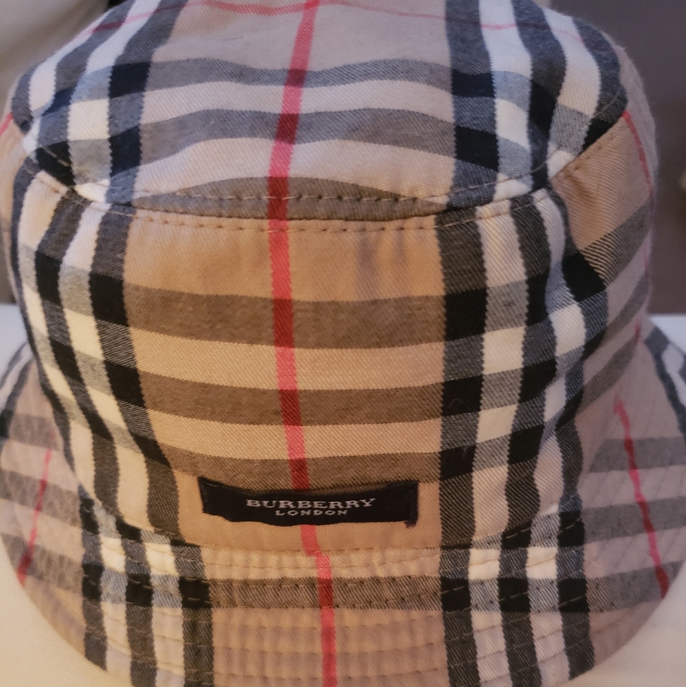 Burberry Reversible Bucket Hat
